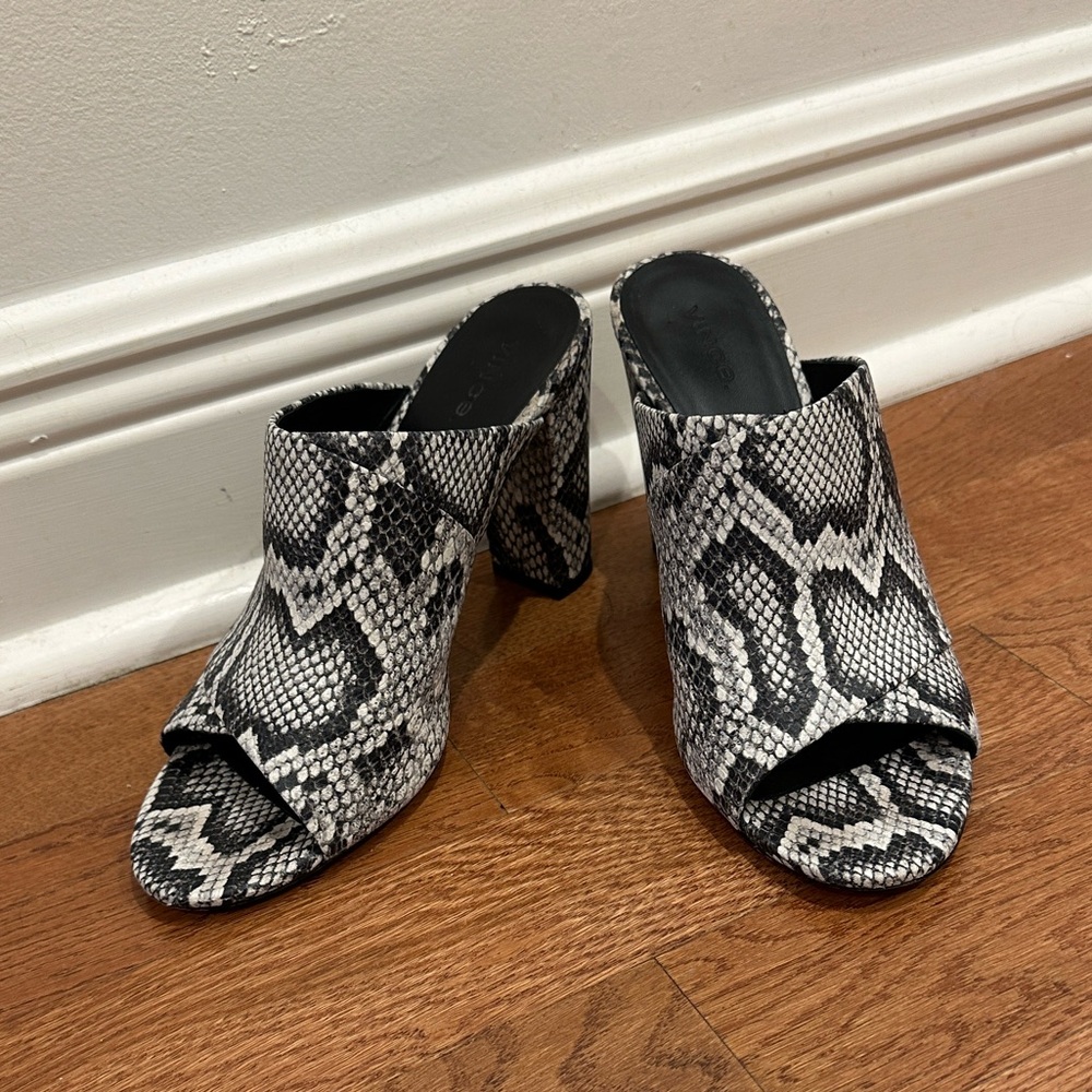 Vince | Snakeskin Vero Cuoio Leather Mules